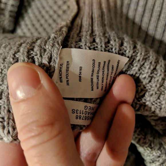 Calvin Klein gray knit sweater - Picture 6 of 7